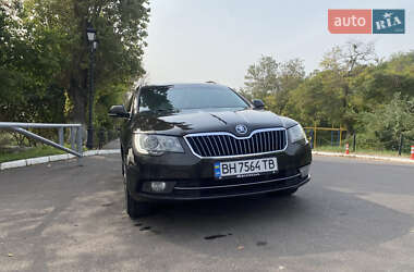 Универсал Skoda Superb 2014 в 