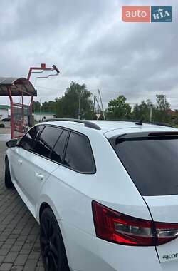 Універсал Skoda Superb 2016 в 