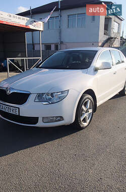 Лифтбек Skoda Superb 2011 в Каменке