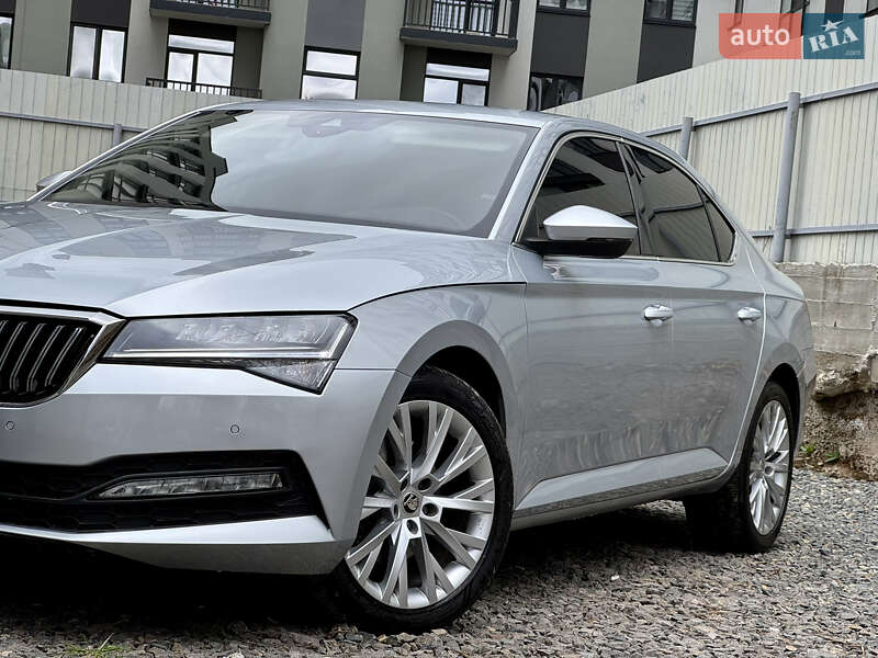 Ліфтбек Skoda Superb 2022 в Ужгороді