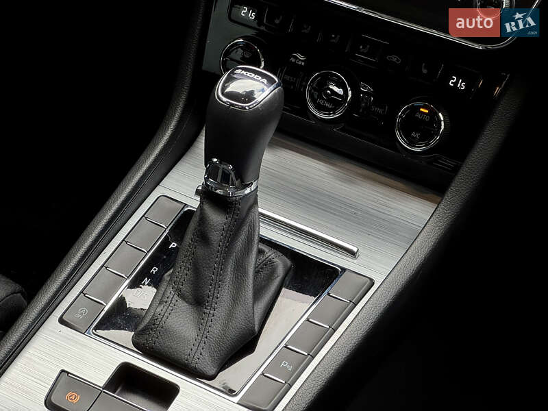 Ліфтбек Skoda Superb 2022 в Ужгороді