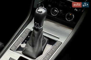 Лифтбек Skoda Superb 2022 в 