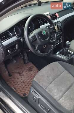 Універсал Skoda Superb 2011 в 