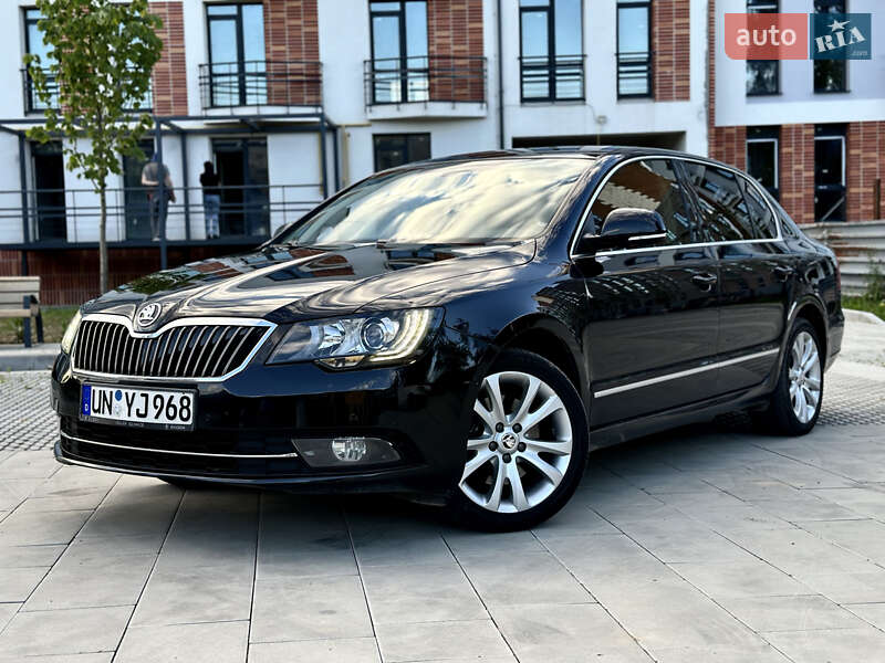 Лифтбек Skoda Superb 2014 в Львове