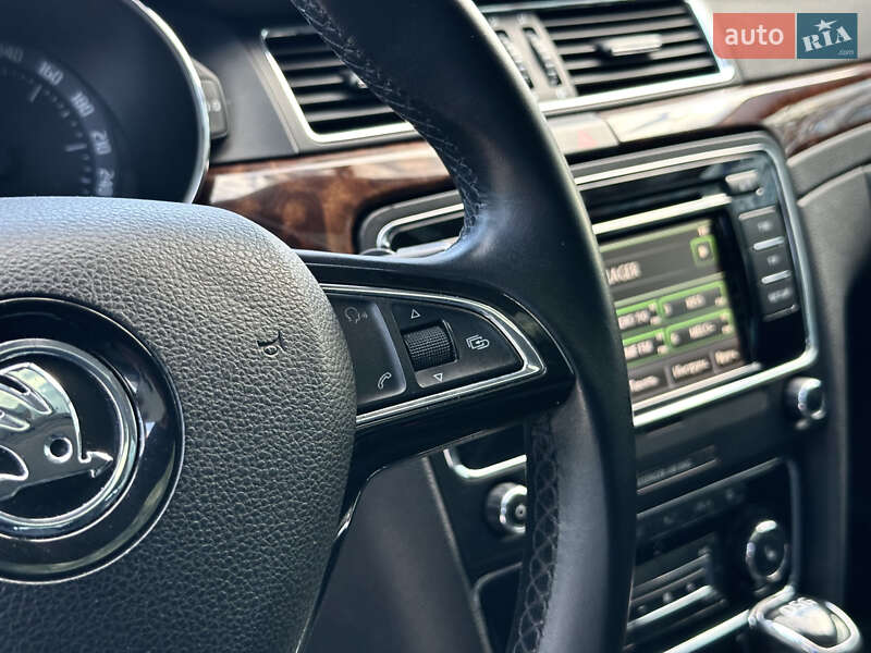 Лифтбек Skoda Superb 2014 в Львове