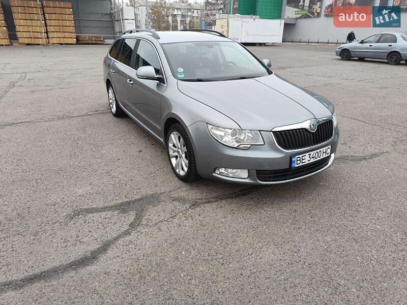 Универсал Skoda Superb 2011 в Николаеве