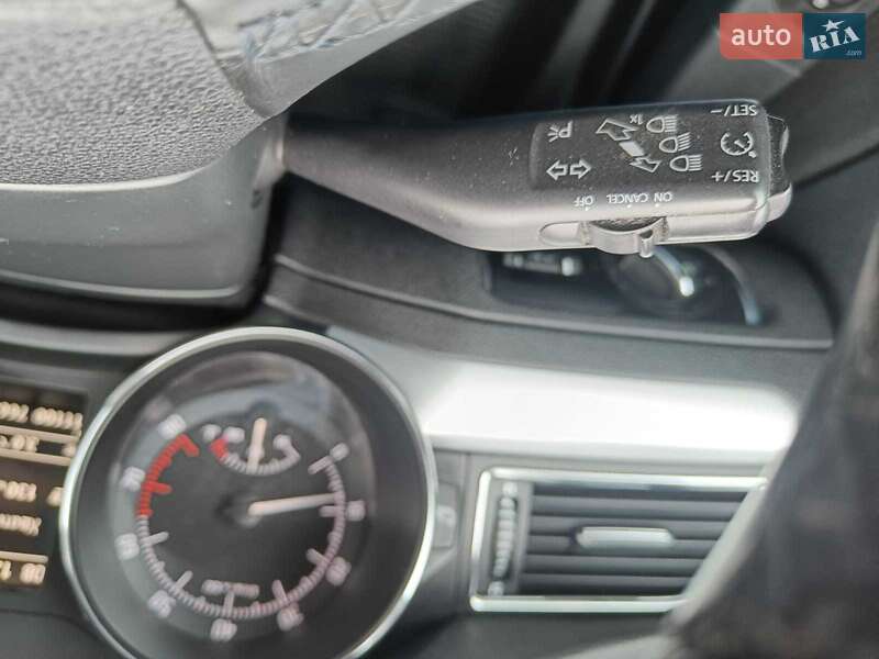 Универсал Skoda Superb 2011 в Николаеве