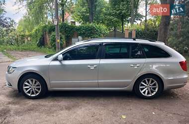 Универсал Skoda Superb 2013 в 