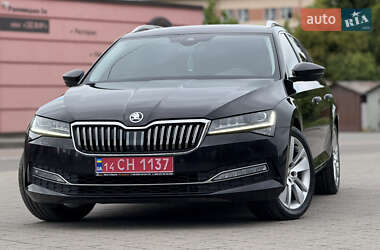 Універсал Skoda Superb 2020 в Дрогобичі