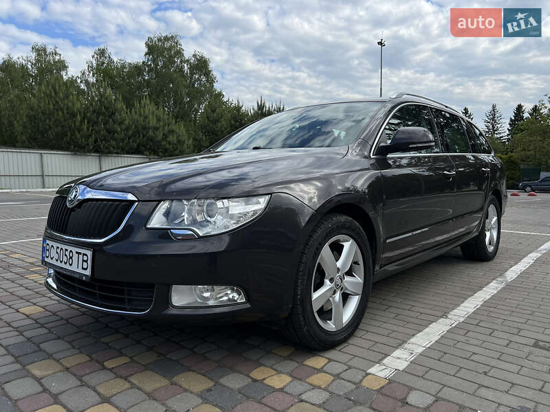 Универсал Skoda Superb 2010 в 
