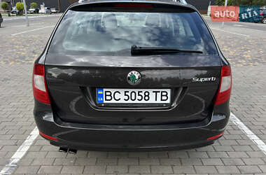 Универсал Skoda Superb 2010 в 