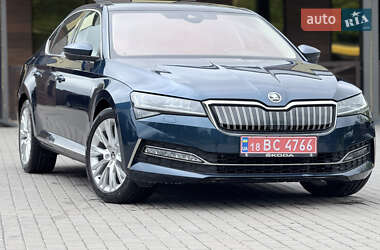 Ліфтбек Skoda Superb 2020 в 
