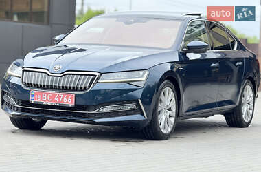 Ліфтбек Skoda Superb 2020 в 