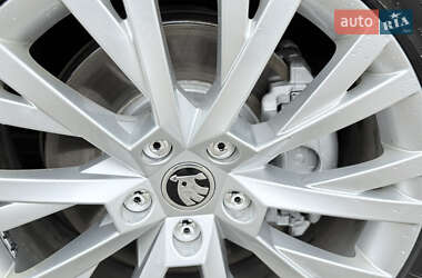 Ліфтбек Skoda Superb 2020 в 