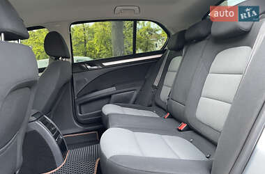 Лифтбек Skoda Superb 2012 в 
