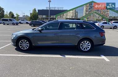 Универсал Skoda Superb 2019 в Киеве