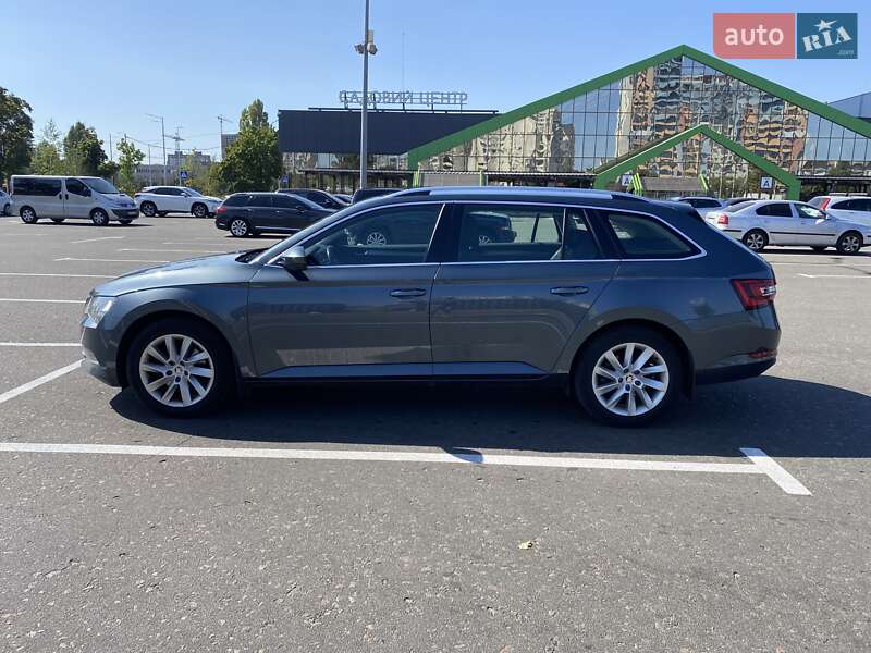 Универсал Skoda Superb 2019 в 