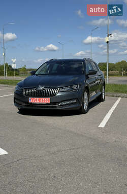 Універсал Skoda Superb 2020 в Дніпрі