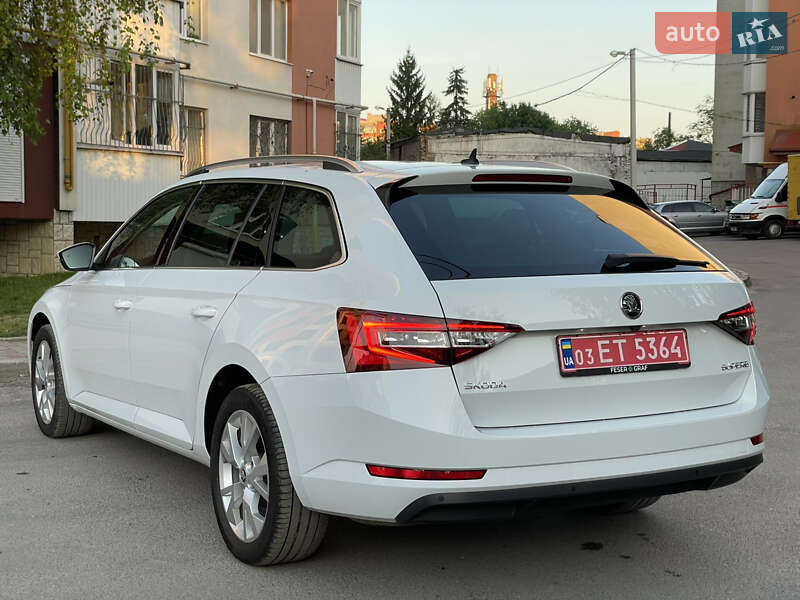 Універсал Skoda Superb 2019 в Тернополі