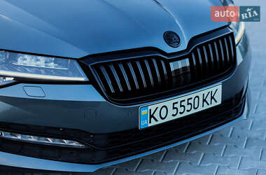 Лифтбек Skoda Superb 2021 в 
