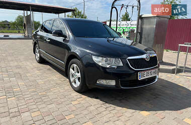 Лифтбек Skoda Superb 2012 в 