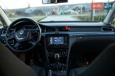 Лифтбек Skoda Superb 2009 в 