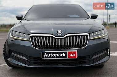 Лифтбек Skoda Superb 2019 в 