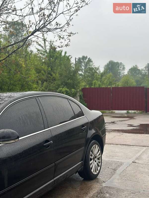 Лифтбек Skoda Superb 2006 в Иванкове