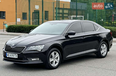 Ліфтбек Skoda Superb 2016 в 