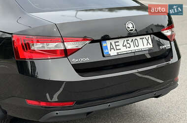Ліфтбек Skoda Superb 2016 в 