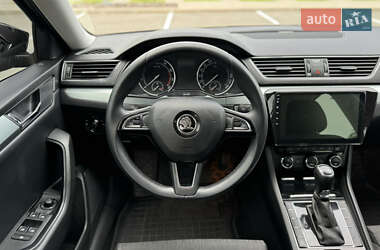 Ліфтбек Skoda Superb 2016 в 