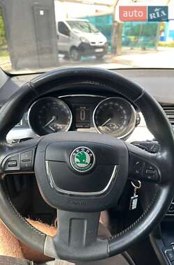Универсал Skoda Superb 2012 в 