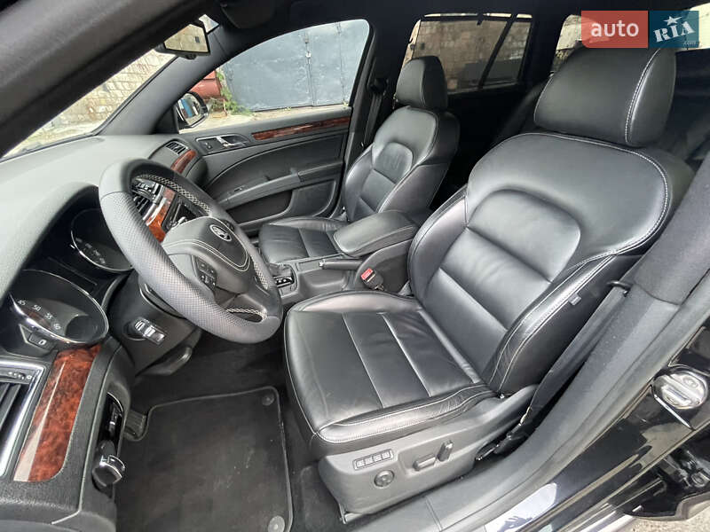 Універсал Skoda Superb 2010 в Києві