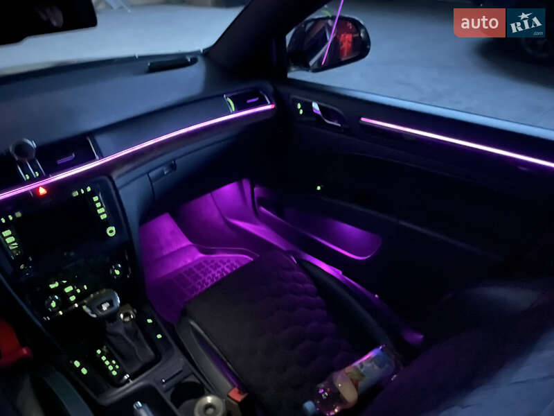 Універсал Skoda Superb 2010 в Києві