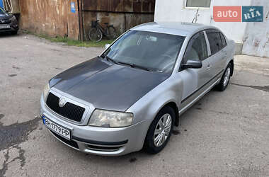 Лифтбек Skoda Superb 2005 в 