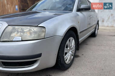 Лифтбек Skoda Superb 2005 в 