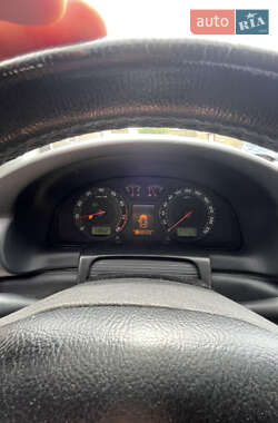 Лифтбек Skoda Superb 2005 в 