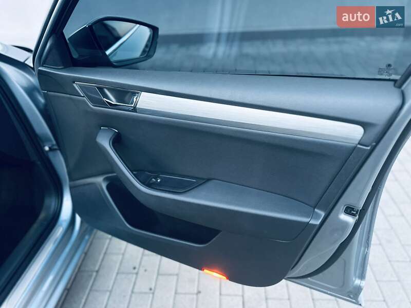 Ліфтбек Skoda Superb 2019 в Мукачевому