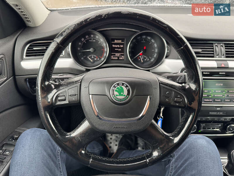 Універсал Skoda Superb 2011 в Києві