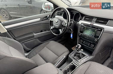 Универсал Skoda Superb 2011 в 