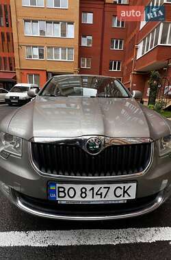 Лифтбек Skoda Superb 2012 в Тернополе