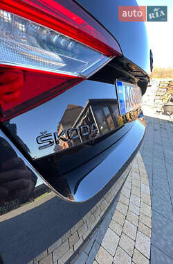 Ліфтбек Skoda Superb 2018 в 