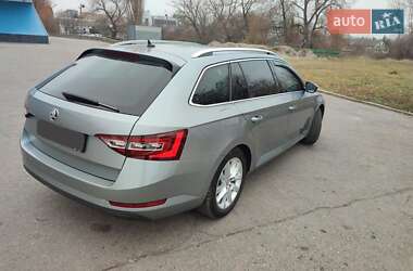 Універсал Skoda Superb 2016 в 