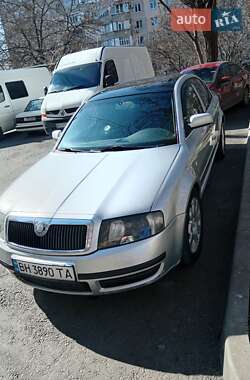 Лифтбек Skoda Superb 2005 в 