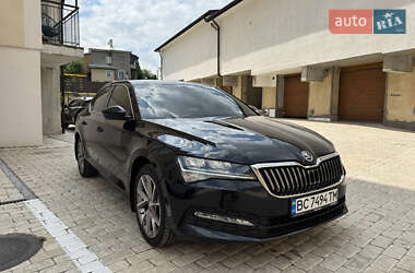 Лифтбек Skoda Superb 2019 в 
