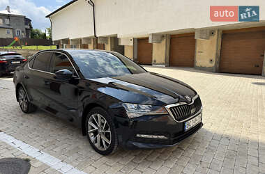 Лифтбек Skoda Superb 2019 в 