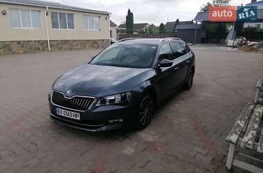 Універсал Skoda Superb 2017 в 