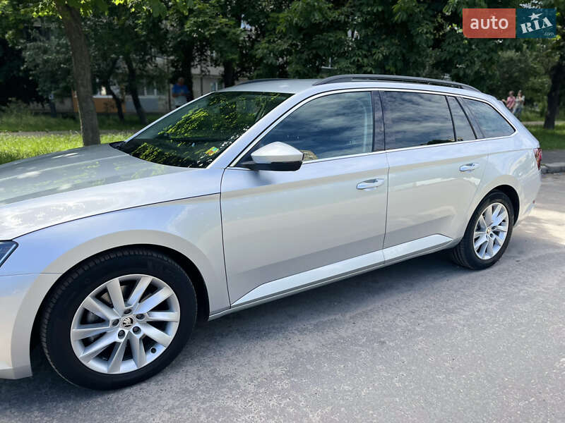 Универсал Skoda Superb 2017 в Киеве фото 4 Универсал Skoda Superb 2017 в Киеве