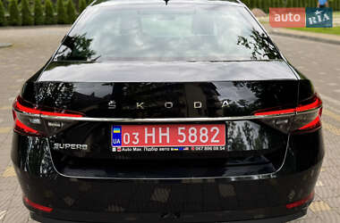 Ліфтбек Skoda Superb 2021 в 