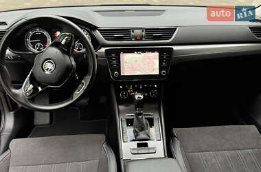 Ліфтбек Skoda Superb 2021 в 
